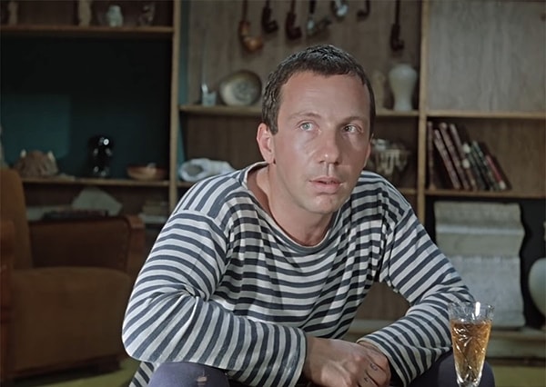 5. Что сказал Косой в фильме "Джентльмены удачи", увидев доцента лысым?