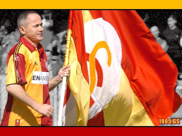 9. Bir de Galatasaray'ın 135 bin Mark borcu vardı bana. Ödemediler. Çek verdiler, karşılıksız çıktı. Bilmiyordum ki çek ne demek... Mahkemelik olduk. Alp Yalman, tesislere girmemi yasakladı.