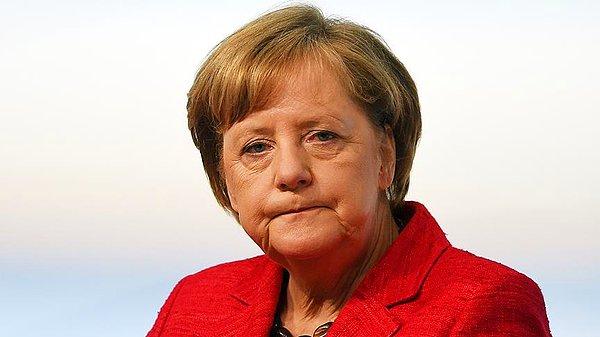 Almanya Başbakanı Angela Merkel , Yeni Zelanda'da 2 camiye yönelik terör saldırılarına ilişkin, ''Irkçı nefret nedeniyle öldürülenler için yas tutuyorum" ifadesini kullandı.