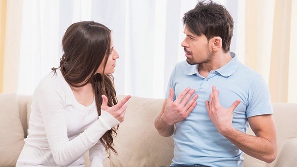 9. И последний вопрос! В ваших отношениях было такое, что партнер говорил вам: "В самом начале ты был(-а) совершенно другим человеком. А сейчас ведешь себя, словно бревно!"?