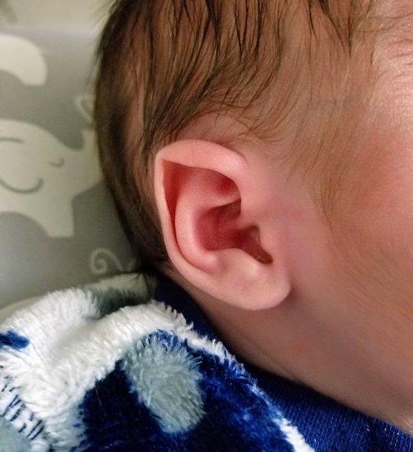 8. "Oğlum doğal elf kulaklarıyla doğdu."