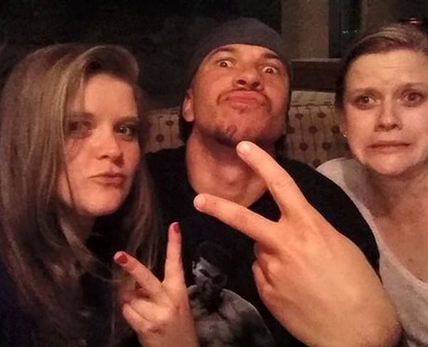 7. А эти двое посчитали, что встретили Риз Уизерспун