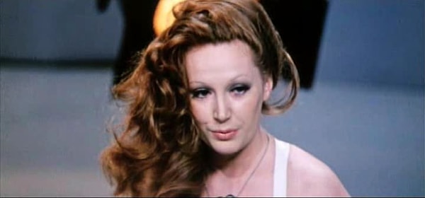 7. А как называется фильм, в котором Алла Пугачева сыграла главную роль?