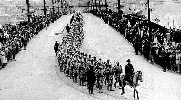 1923 - Son işgal birlikleri İstanbul'dan ayrıldı.