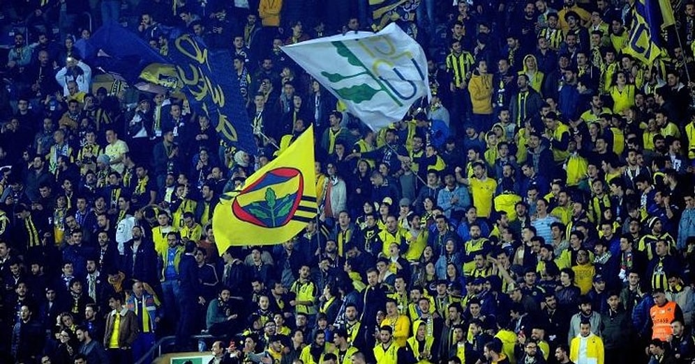 Fenerbahçe ve Sivasspor Taraftarları Tek Bir Ağızdan Teşvik Tekbiri Getirdi!