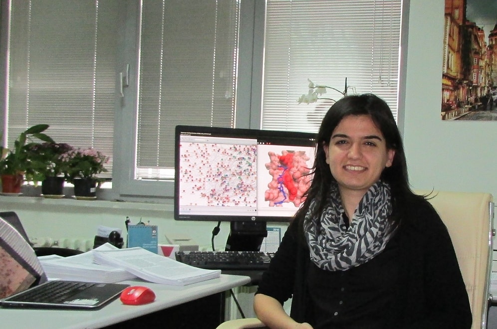 Kanserin Şifreleri Üzerinde Çalışıyor: Nurcan Tunçbağ UNESCO Uluslararası Yükselen Yetenek Ödülü'nün Sahibi Oldu