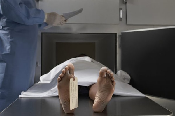 5. Странную привычку проводить время в морге имел один из писателей ниже...