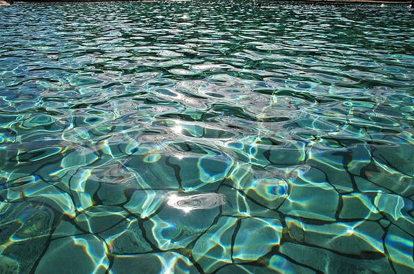 1. Земля в основном состоит из воды