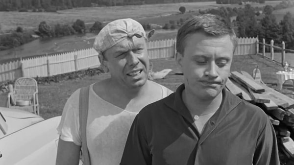 5. В каком фильме герой Миронова сказал: «Жениться нужно на сироте!»?