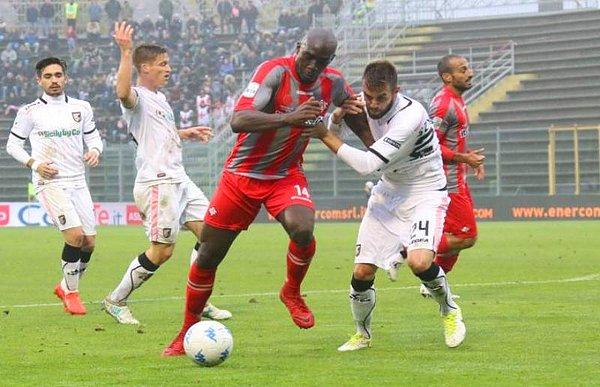 70. dakikada 2 gol olan Cremonese - Palermo mücadelesinde, bol gol pozisyonlu geçmesine rağmen maç 2-0 bitti.