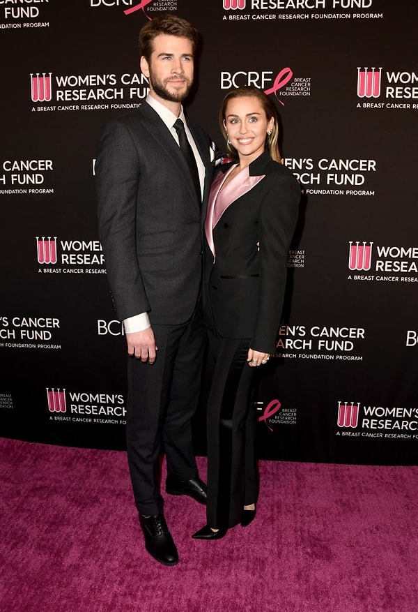 А в 26 перестала творить глупости и вышла замуж