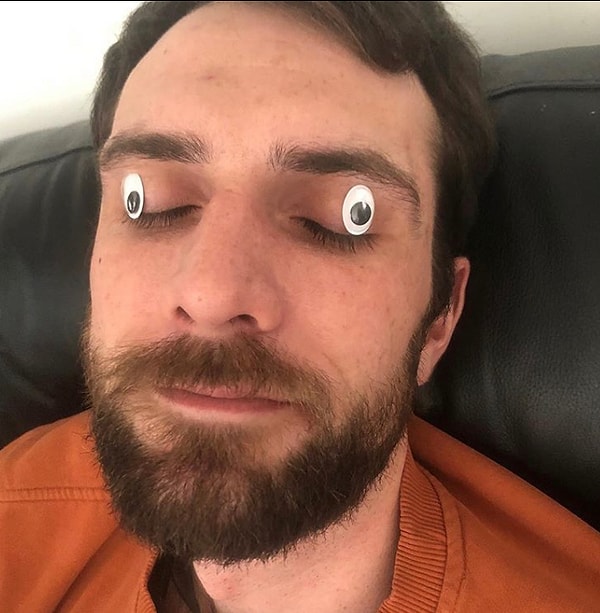 19. Этот папа умеет остаться незамеченным даже во время сна.