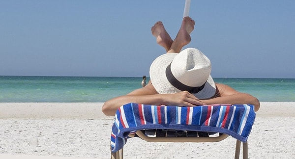 7. Загорать на солнце вредно