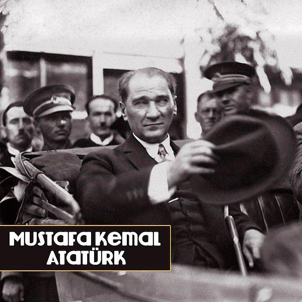 12. Cumhuriyetin ilanı ardından Mustafa Kemal Atatürk ve İtalyan lider Mussolini'nin elçisi arasında bir görüşme gerçekleşir.