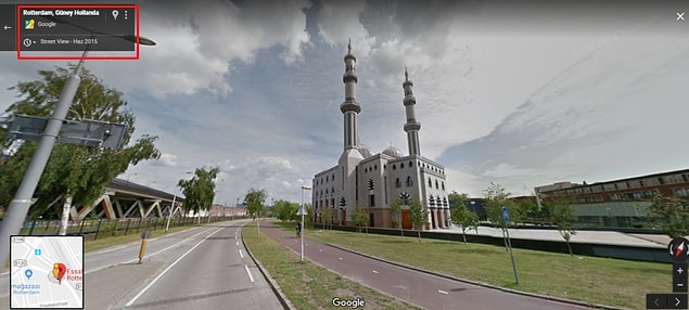 İddia paylaşımlarda fotoğrafın Kanada’dan olduğu iddia edilmişti. Google Sokak Görünümleri üzerinden Hollanda’nın Rotterdam şehrinde bulunan Esselam Camii’ne bakıldığında iddia fotoğraf ile aynı camii olduğu açıkça görülebiliyor.