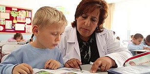 'Bakımsızlıktan Kapanacak Okulllar' Listesindeki Okulu 'Anne Eli' ile Baştan Yaratan Öğretmen!
