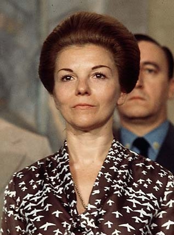 8. Назовите первую женщину в мире, ставшую президентом: