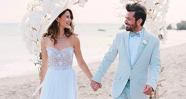 Özellikle Kenan Doğulu ile evlendikten sonra magazin basının ilgi odağı haline gelen Beren Saat Instagram hesabını sosyal sorumluluk için de kullanıyor, kendi içini dökmek için de...