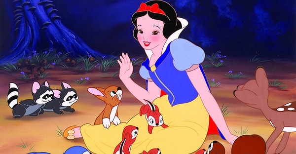3. Чего-то не хватает в образе Белоснежки. Что это?