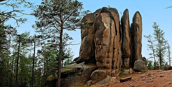 5. А вот еще одни необычные столбы.