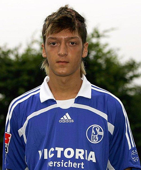 1. Mesut Özil