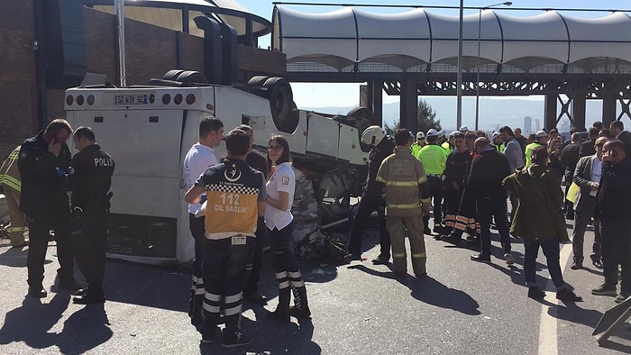 İzmir'de Öğrencileri Taşıyan Servis Minibüsü Devrildi: 5'i Ağır 20 Yaralı