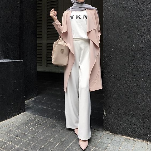 3. Çiçek gibi kombinlerden biri daha. Pembe tonları tam baharı yansıtmıyor mu?
