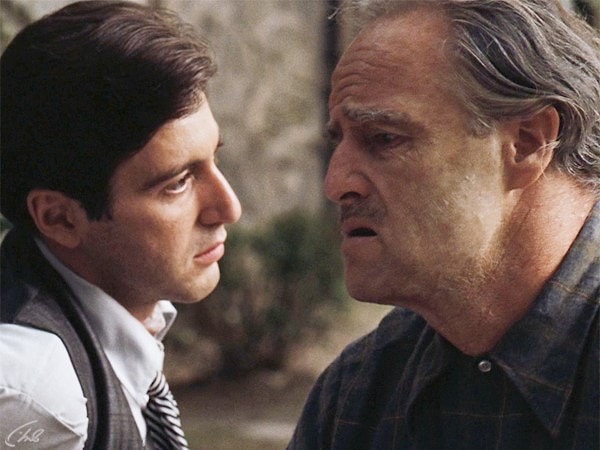 3. Аль Пачино и Марлон Брандо снимались в экранизации книги "Крестный отец", автором которой является ...?