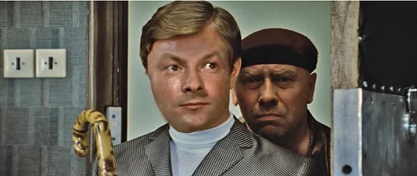 1. Итак, какой актер тут должен быть на самом деле?