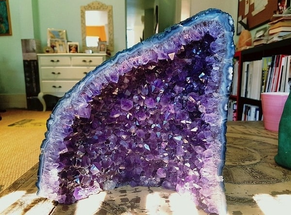 20. Аметистовый жеод в разрезе