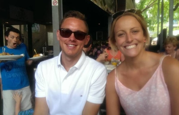 26. Окей, давайте сначала разберемся с тем, что происходит на заднем плане