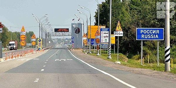 11. Какая страна не имеет границ с Россией?