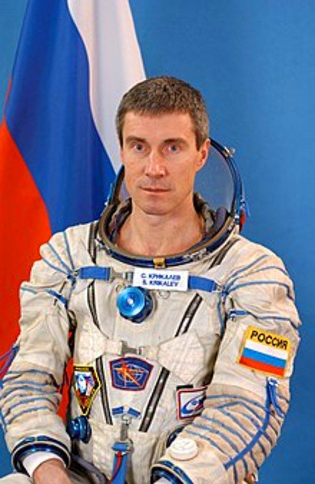 1992 - Kozmonot Sergei Krikalyov, Mir Uzay İstasyonu'nda 10 ay kaldıktan sonra Dünya'ya döndü.