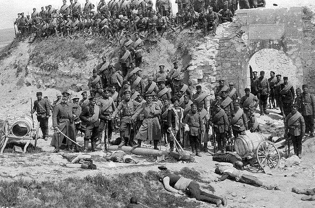 1913 - Edirne, Bulgar ve Sırp kuvvetlerince teslim alındı.