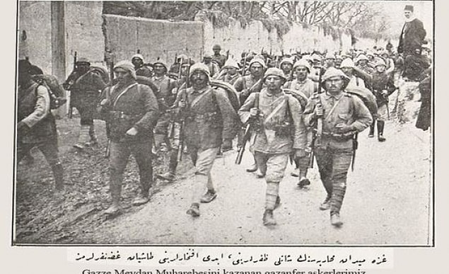 1915 - I. Dünya Savaşı: Birinci Gazze Muharebesi gerçekleşti.