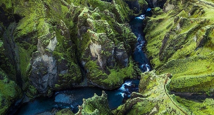 İzlanda Turistlerin Yarattığı Kirlilikten Rahatsız: Popüler Kanyon Ziyarete Kapatılıyor