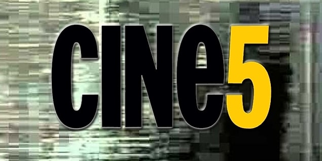 Bir diğer garip haber de Korcan Karar'ın Cine5'in şifreli olduğu dönemde insanlara bu kanalı izletmek için bulduğu değişik yöntem...