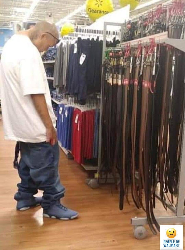 13. Боюсь представить, что будет, если поднять футболку 🙃