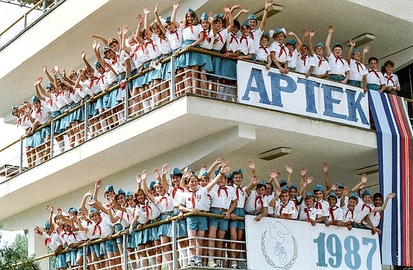 4. А пионерские лагеря были забиты до отказа