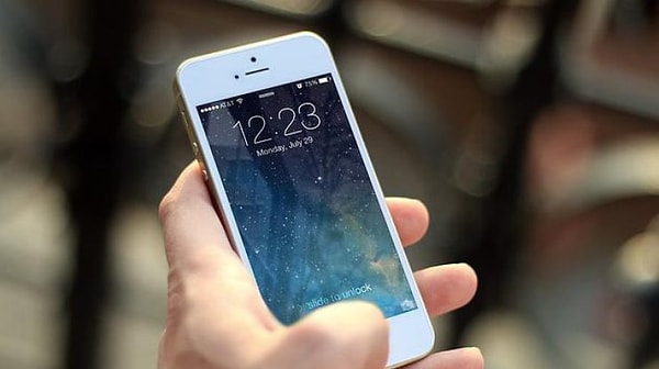 8. Согласно эксперименту Миллера, сколько цифр за раз способен запомнить среднестатистический человек?