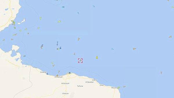 'Kurtarılan göçmenler gemiye el koydu' iddiası