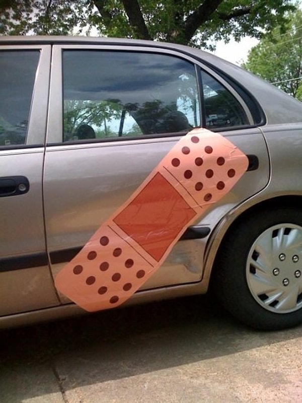 15. Вмятина большая, значит и лейкопластырь большой