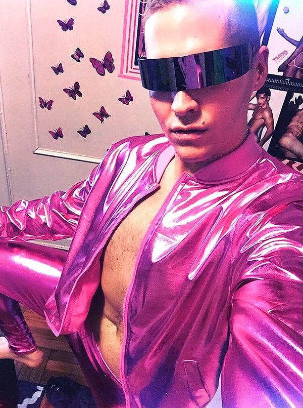 21. Ну а это просто какой-то новый уровень пьяных спонтанных покупок