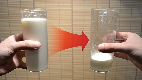 12. В каком фильме налетчики перед заданием чокаются стаканами с молоком?