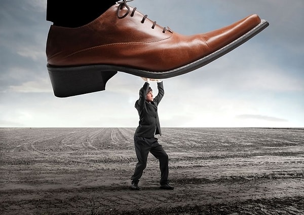 9. «Бороться и искать, найти и не сдаваться!» - это девиз...