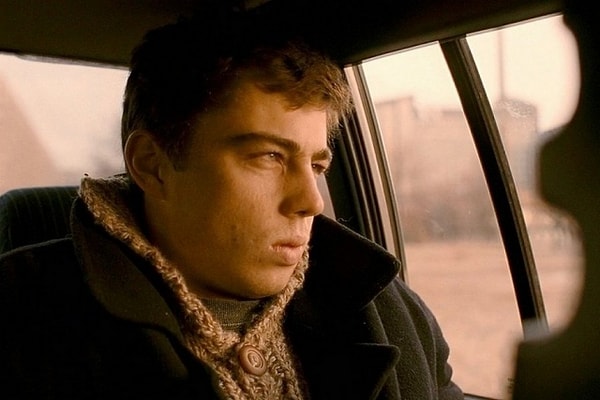 10. А какой актер исполнил главную роль в фильме "Брат"?