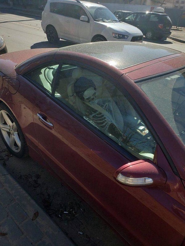 18. Шеф, до склепа за двести рублей не подкинешь?