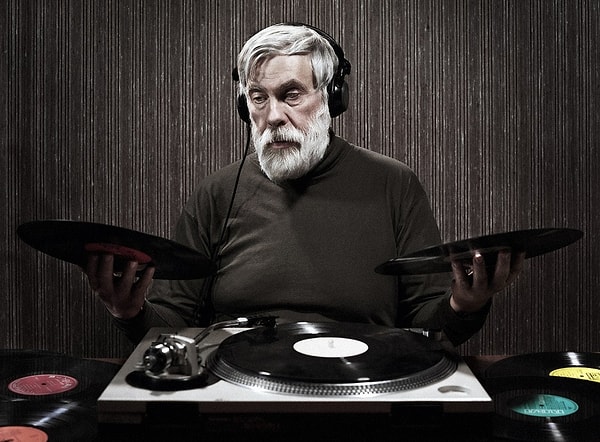 4. Самому старому DJ в мире 83 года.