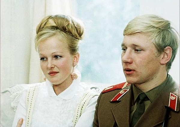 8. Как закончить название фильма "Семь невест ..."?