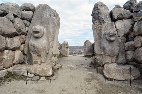 28 Mart Perşembe Oyna Kazan 21:30 Yarışması İpucu Geldi! Hitit Medeniyetinin Başkenti Neresidir?